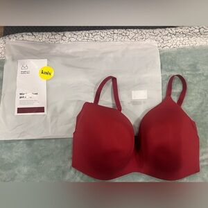 Knix WingWoman Contour Bra in Red